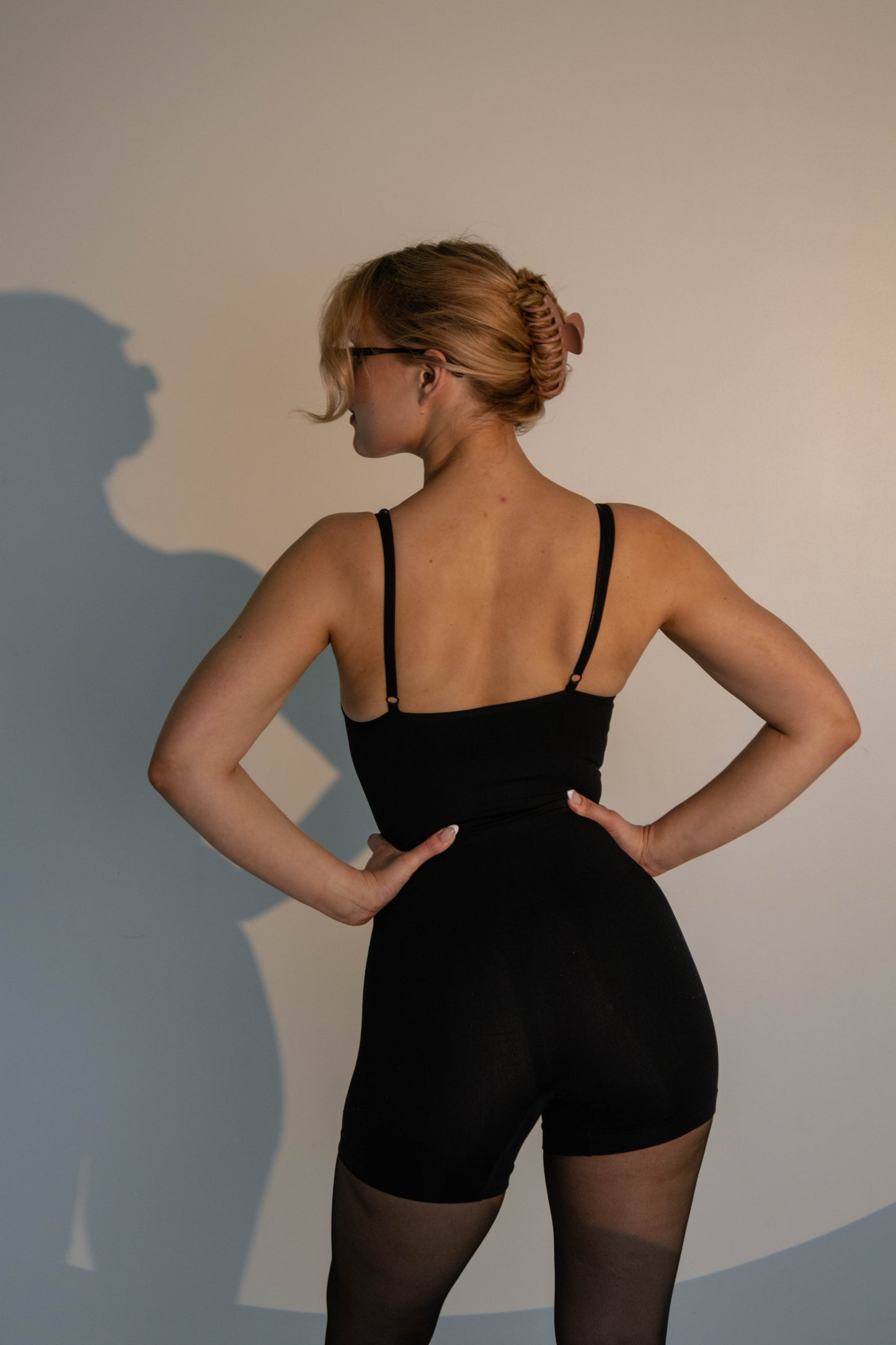 Vidurnakčio siluetas